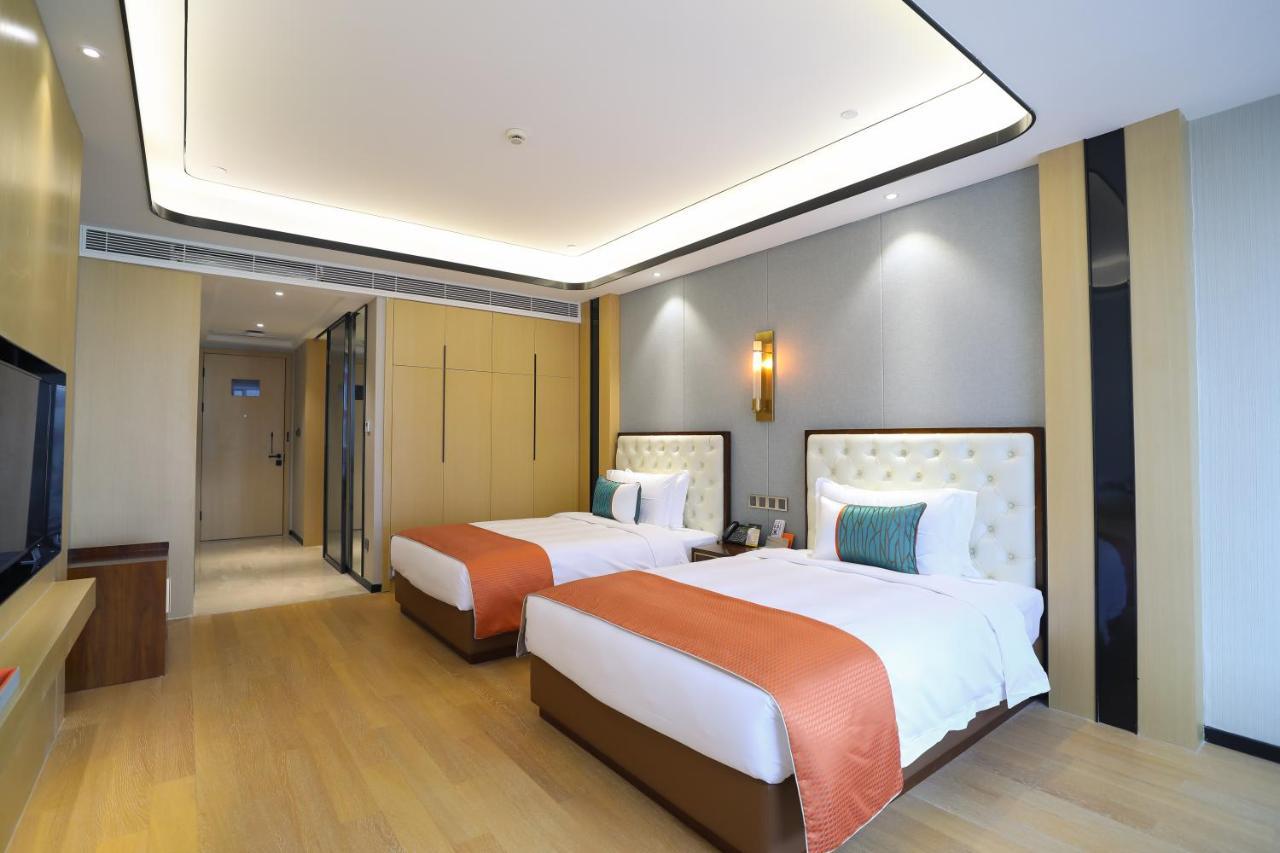 Jinling Funhome Hotel Nanjing Jiulong Lake - Nanjing South Railway Station Экстерьер фото