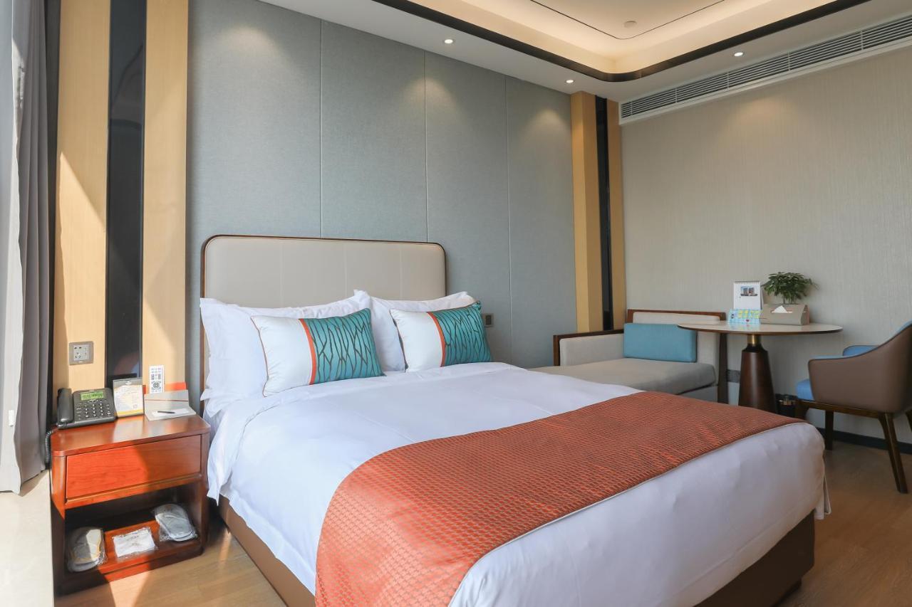 Jinling Funhome Hotel Nanjing Jiulong Lake - Nanjing South Railway Station Экстерьер фото